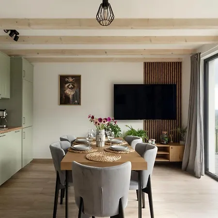 Nyaraló Okno Na Beskidy