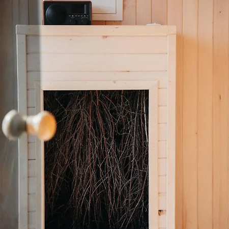 Vakantiehuis Okno Na Beskidy-domek Z Balia , Sauna I Niesamowitym Widokiem Na Gory Makow Podhalanski