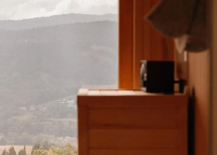Okno Na Beskidy *